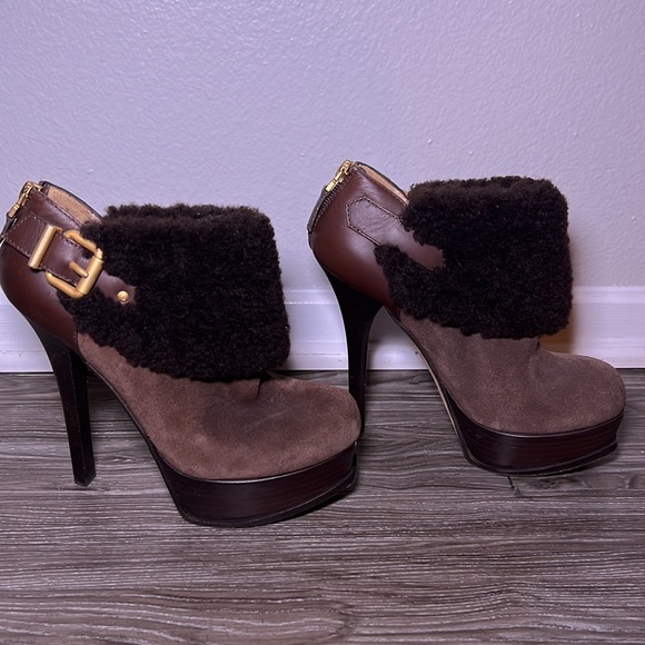 FENDI Fendista Shearling Fur Brown Suede Buckle Platform Ankle Boots - Picture 3 of 7